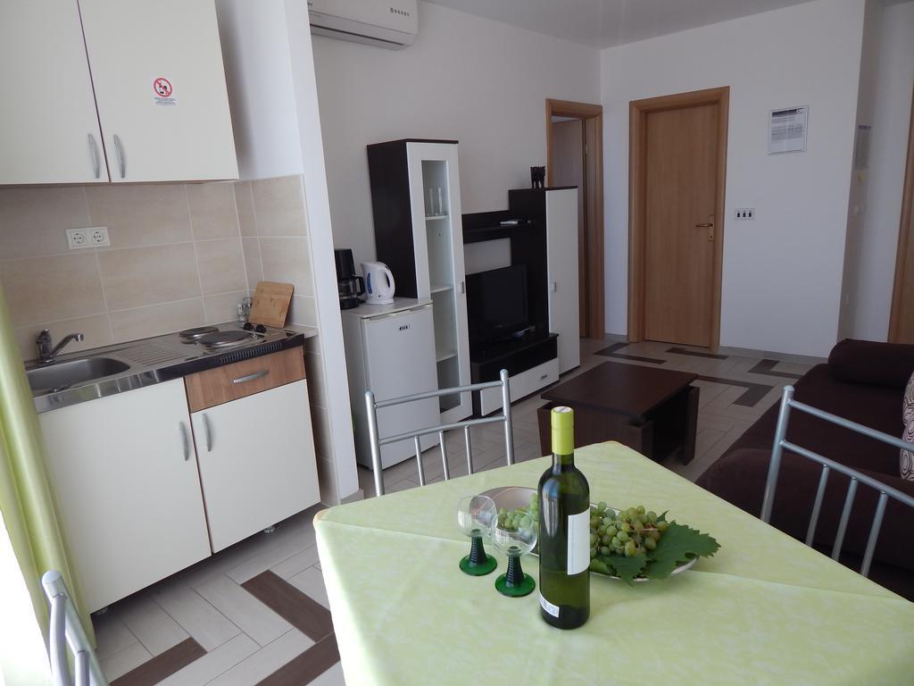 Apartments Sofija Подстрана Екстериор снимка